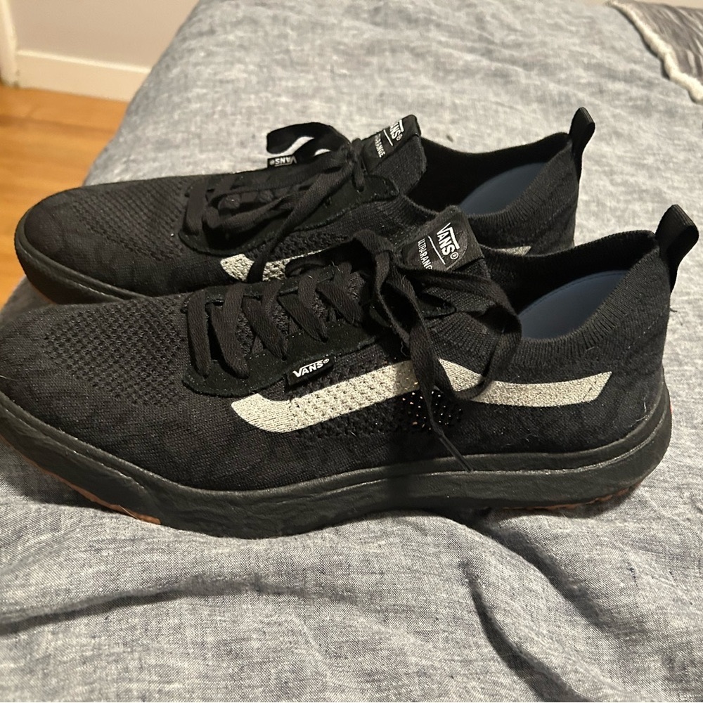 Vans Ultrarange VR3 Shoe. Size 13